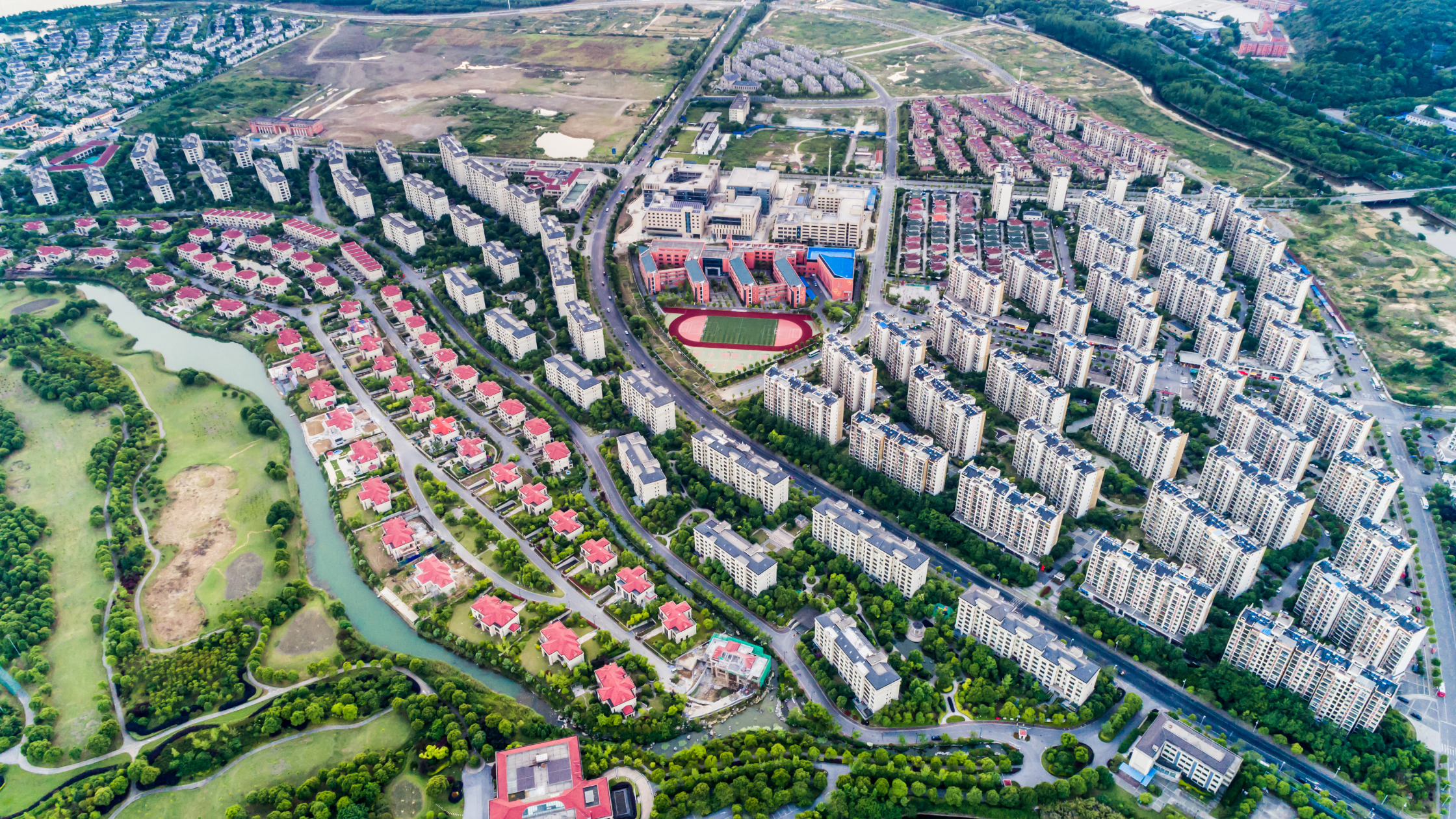 How CRE Investors Can Benefited by Investing in Commercial Property in Coastal Market