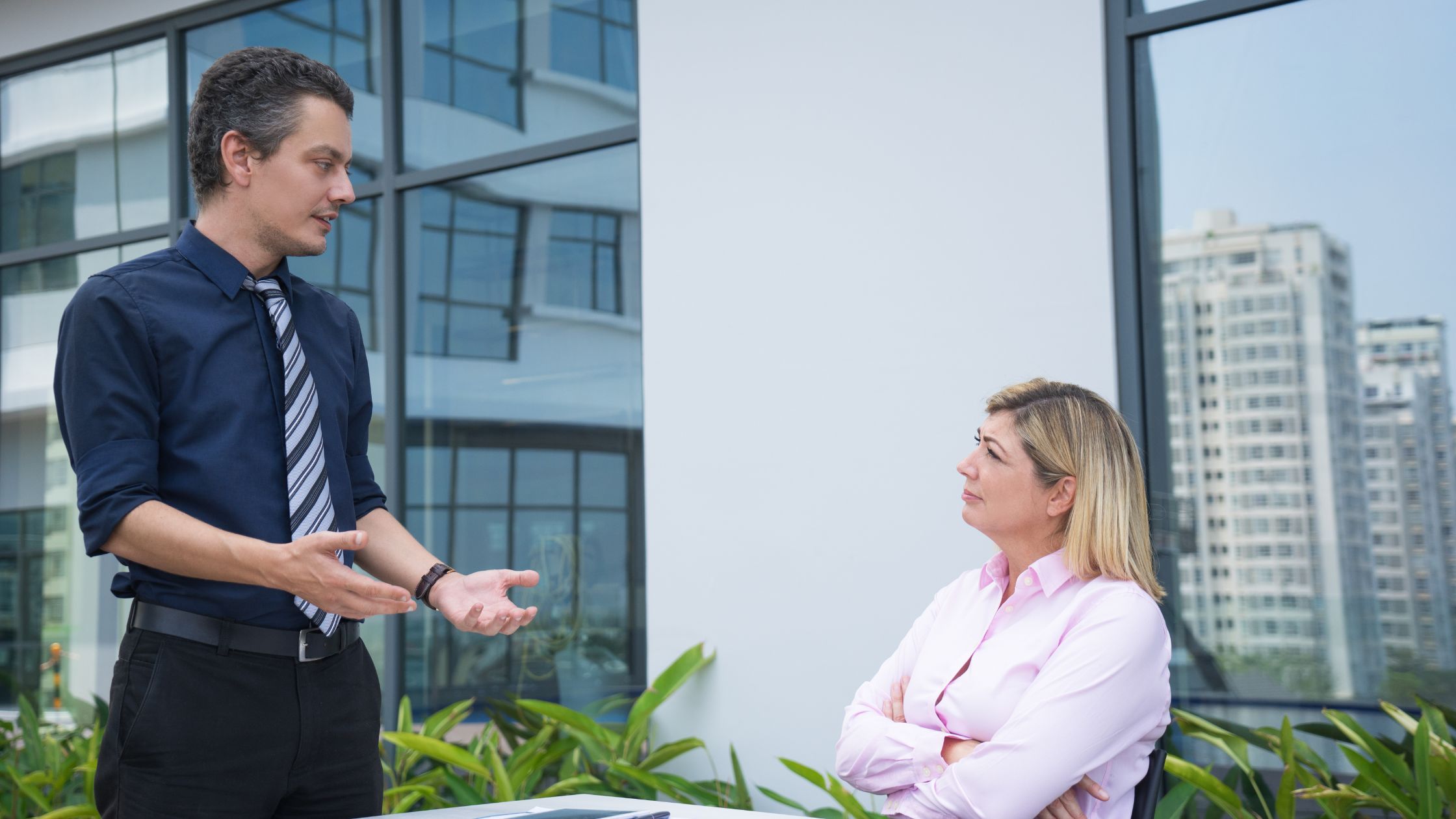 Why and How Should You Use Commercial Mortgage Broker in 2023 & Beyond?