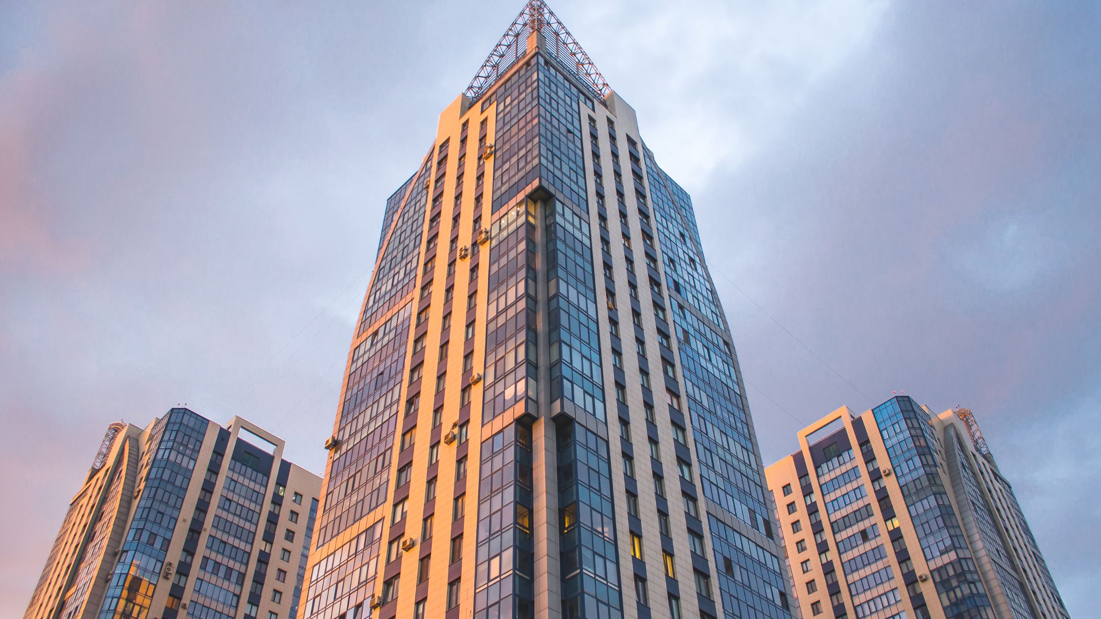 How Fractional Ownership Works in Commercial Real Estate Investment?