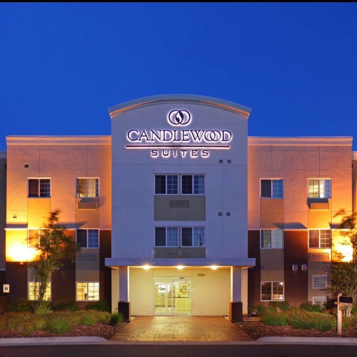 Closing - Hotel-Refinance